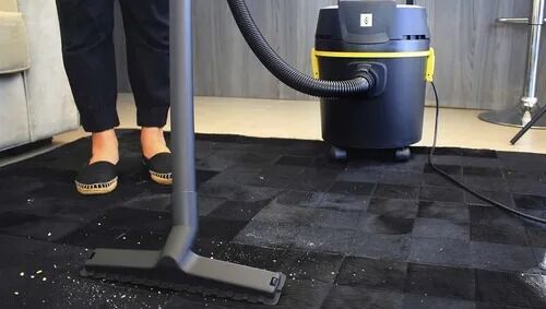 Aspiradora De tacho Karcher Nt 15/1 Black Edition 15L negra - Vista 5