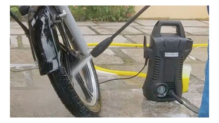 Hidrolavadora eléctrica Kärcher K2 Basic Black negra de 1200W con 11MPa de presión máxima - 50Hz/60Hz - Vista 3