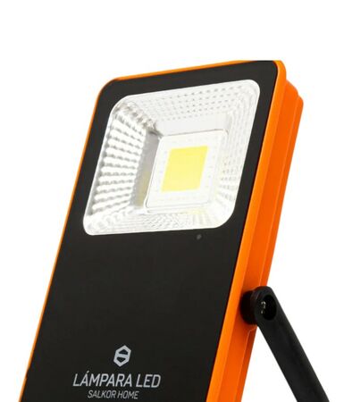 LAMPARA LED SALKOR LLH1000  -C/SALIDA USB, RECARGABLE